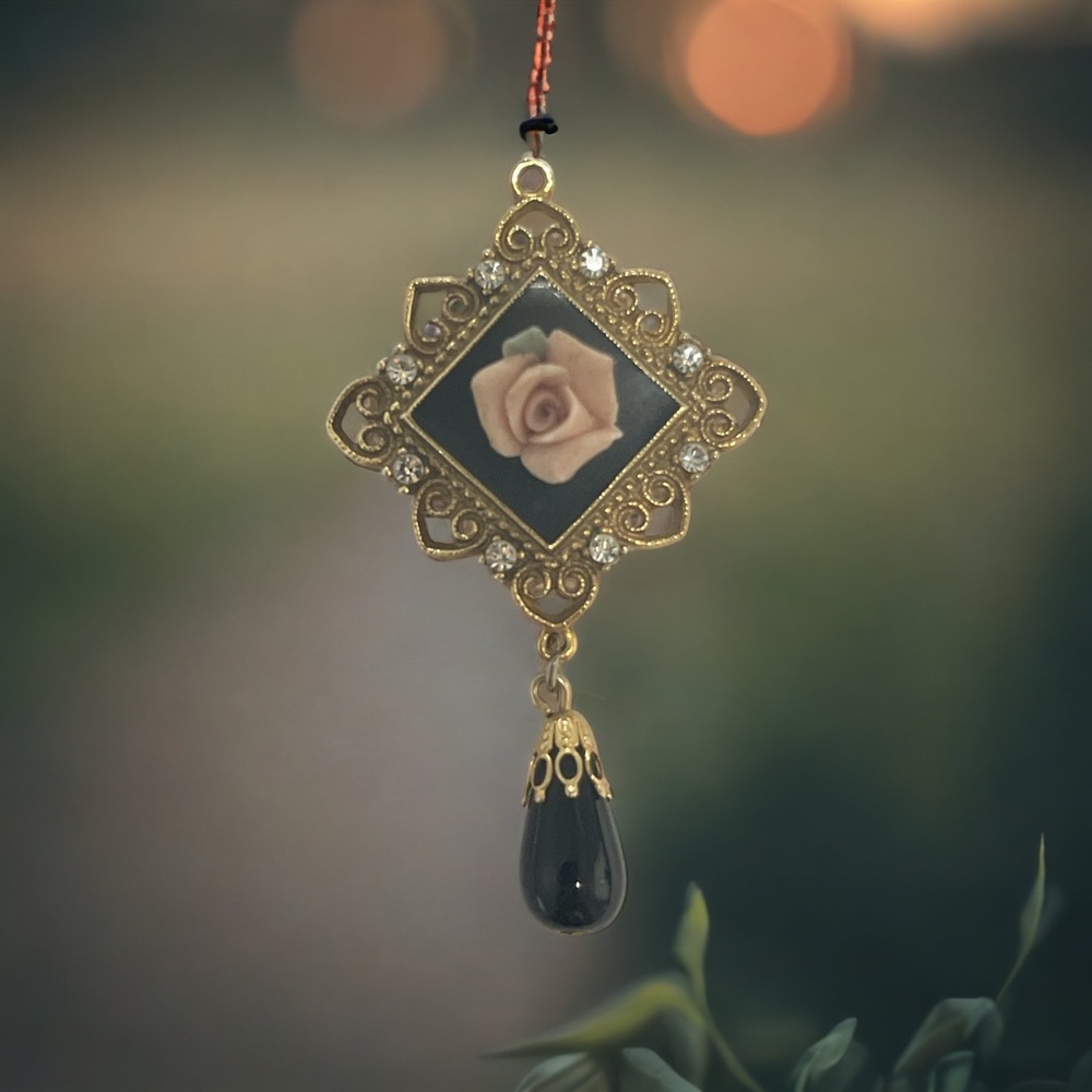 Vintage Filigree Pendant